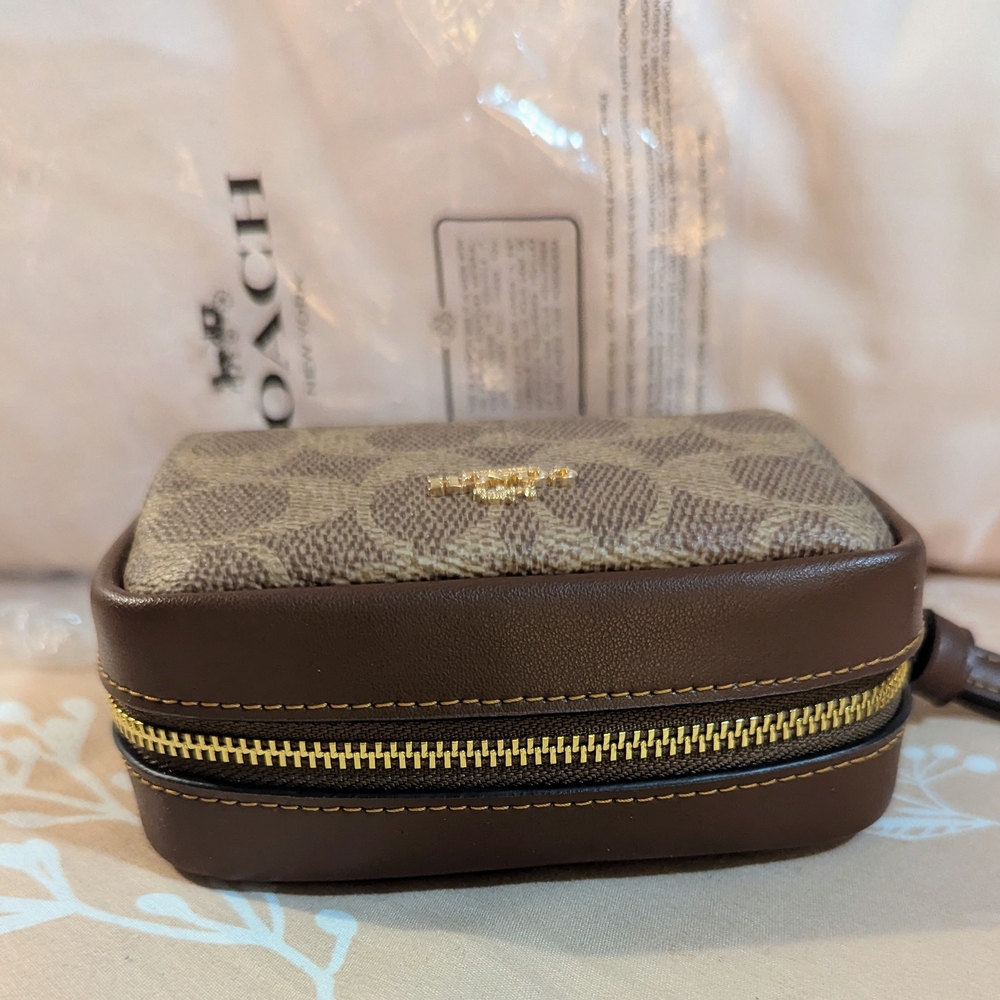 Coach Brown Signature Women's Bag - Picture 5 of 6